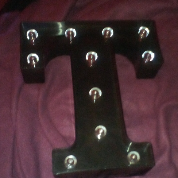 T light - Picture 2 of 2